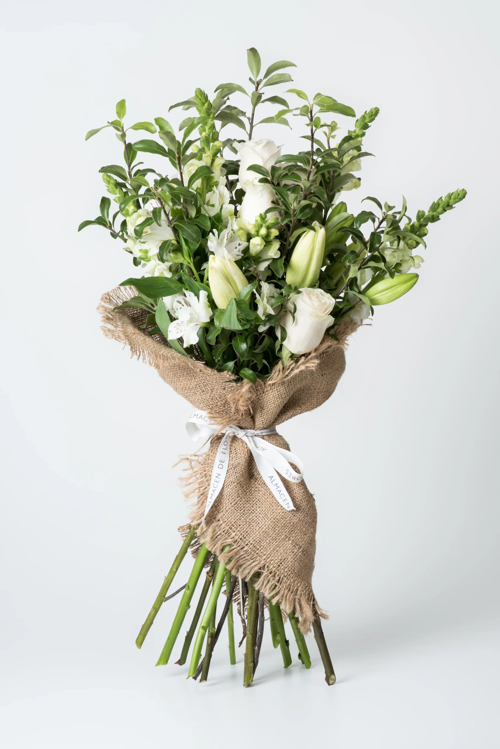 Liliums y flores de estación