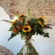 Girasoles y flores de estación